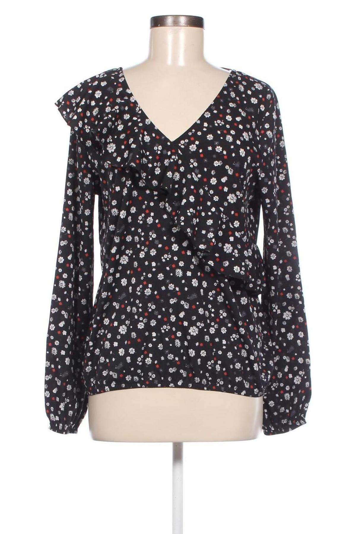 Γυναικεία μπλούζα Reserved, Μέγεθος M, Χρώμα Μαύρο, Τιμή 4,96 €