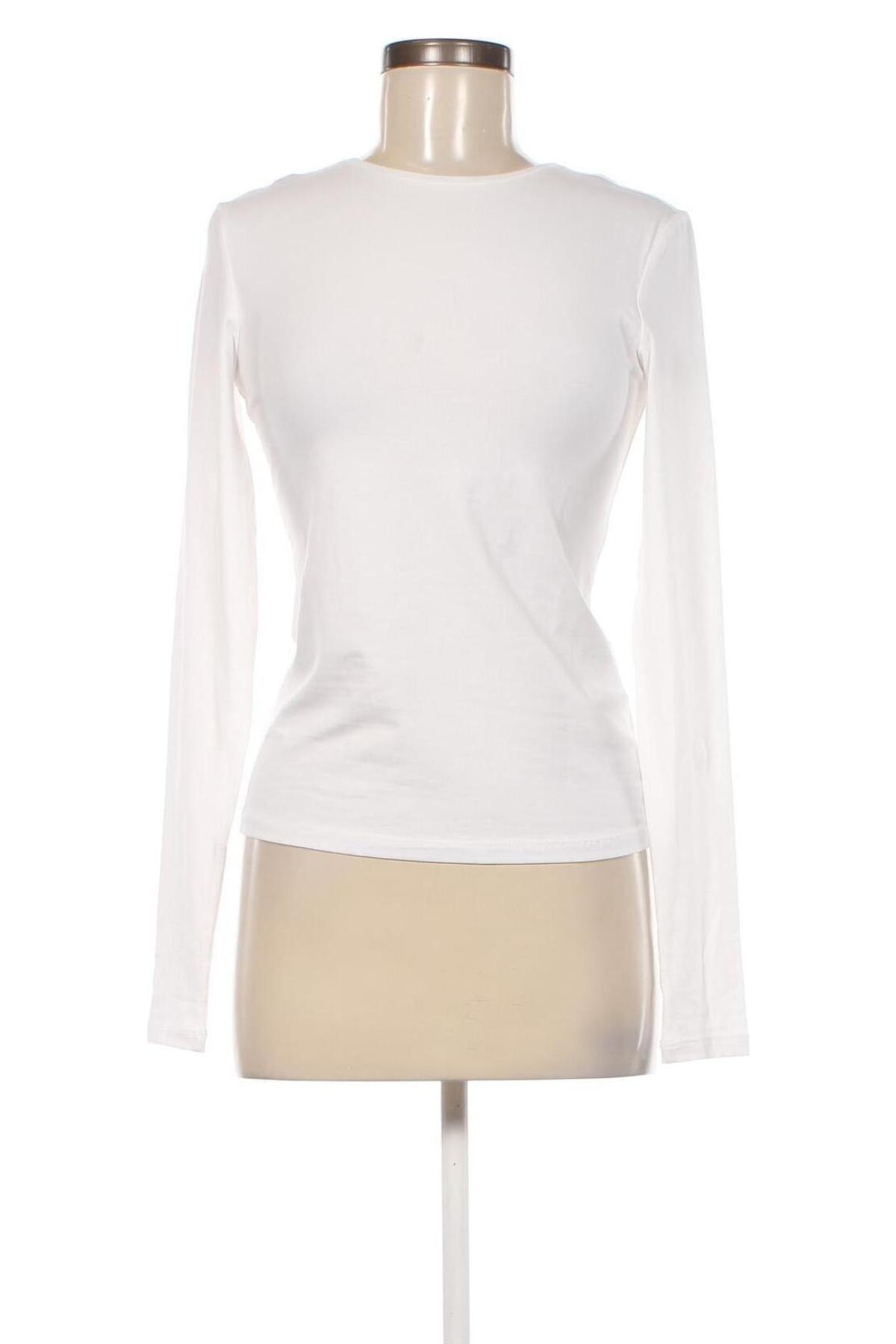 Дамска блуза Weekday, Размер M, Цвят Бял, Цена 46,00 лв.