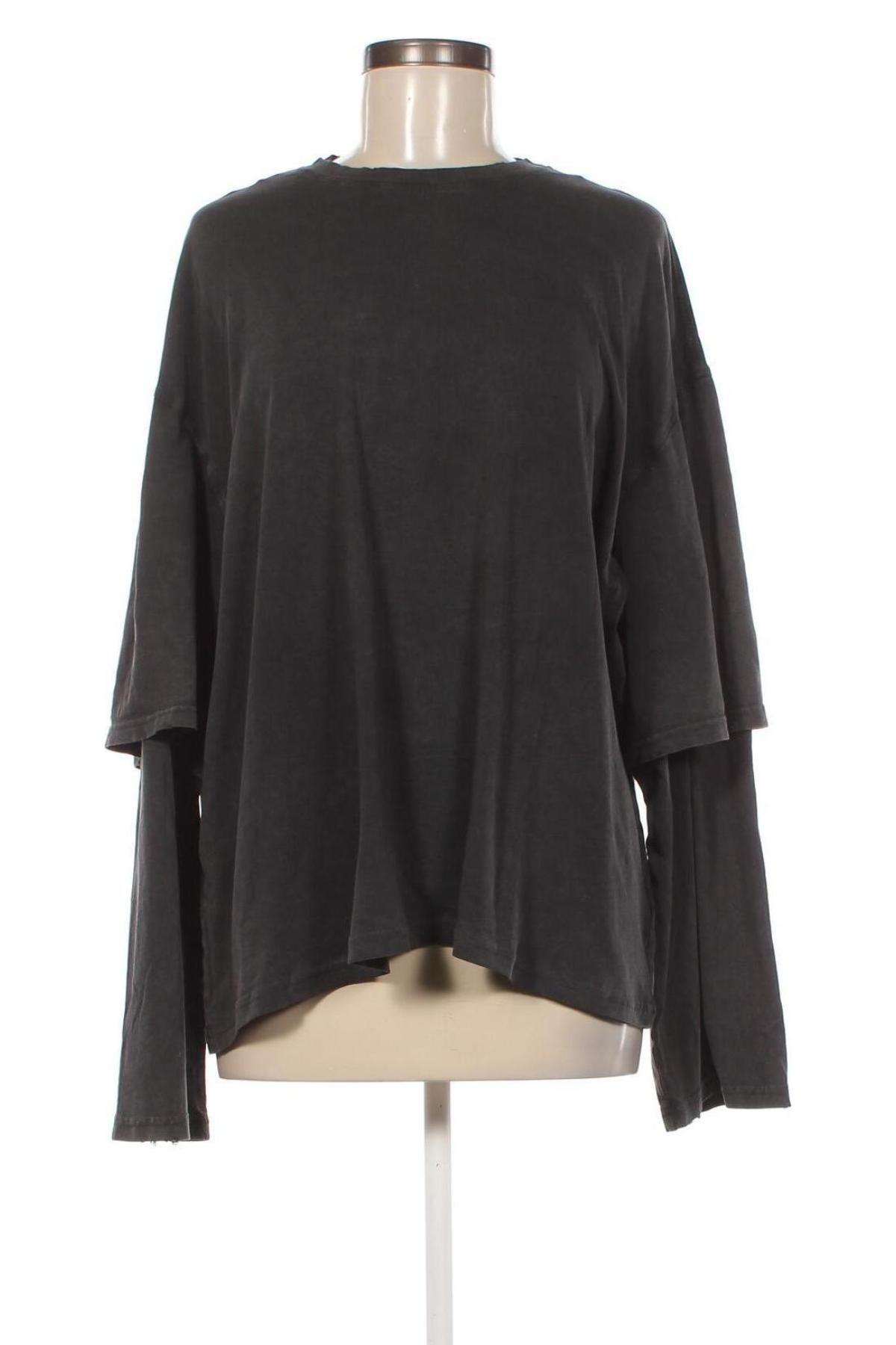 Damen Shirt Weekday, Größe L, Farbe Grau, Preis 11,86 €