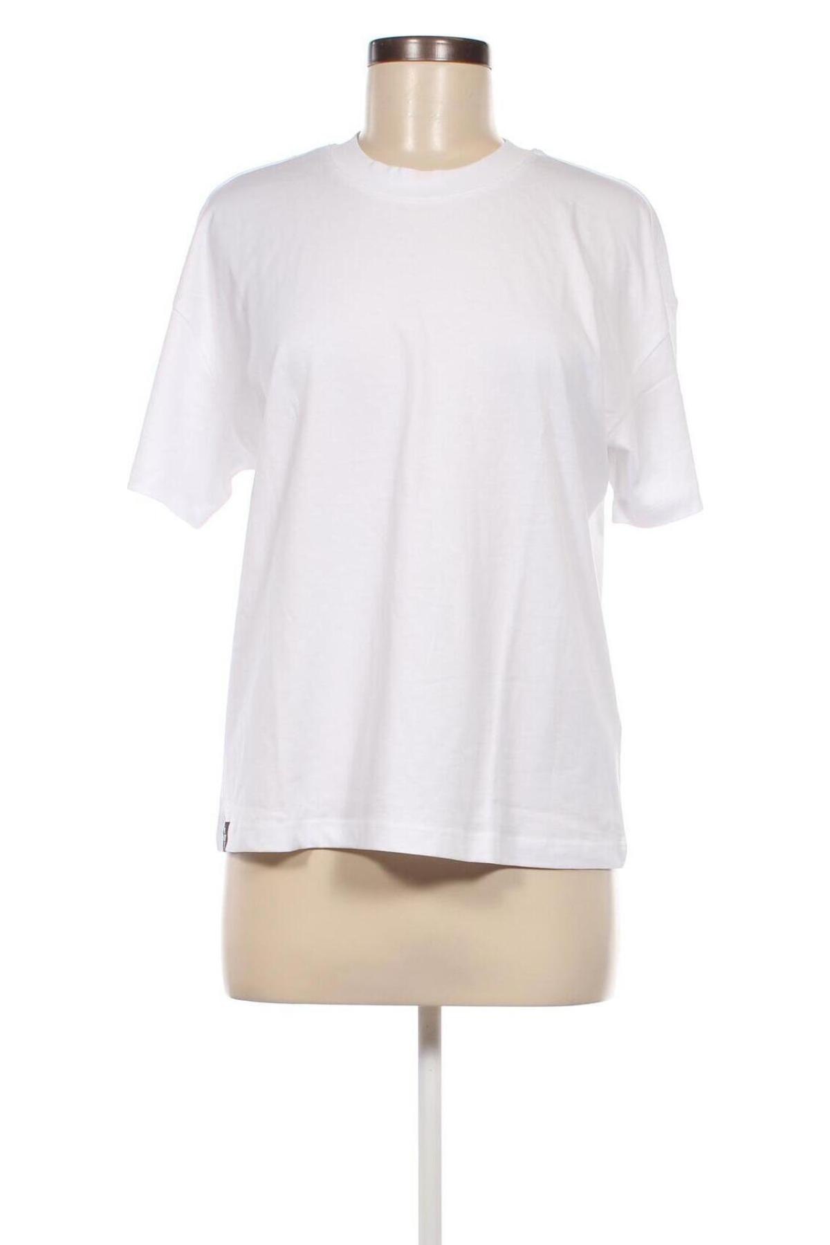 Дамска тениска ONLY, Размер S, Цвят Бял, Цена 15,50 лв.