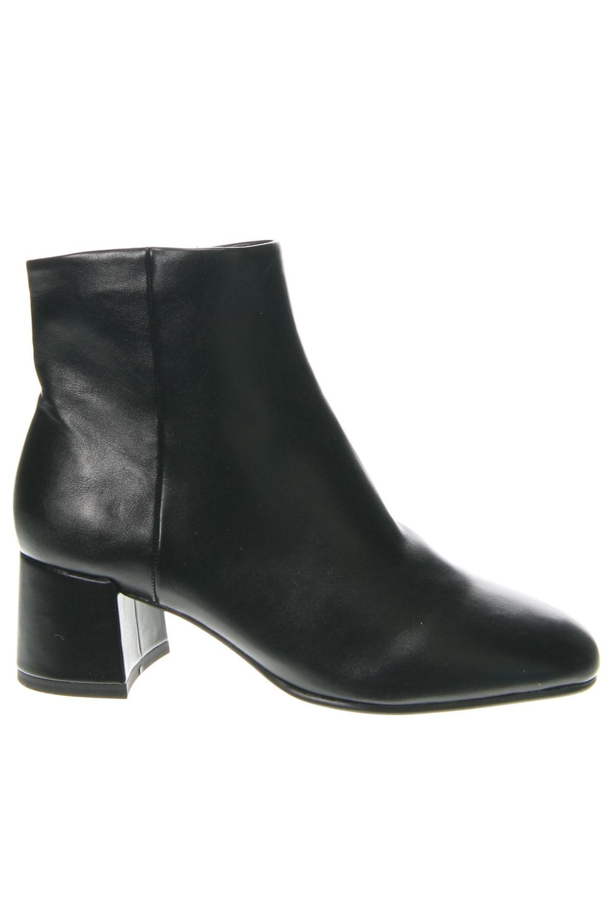 Damen Stiefeletten Tamaris, Größe 39, Farbe Schwarz, Preis € 72,16