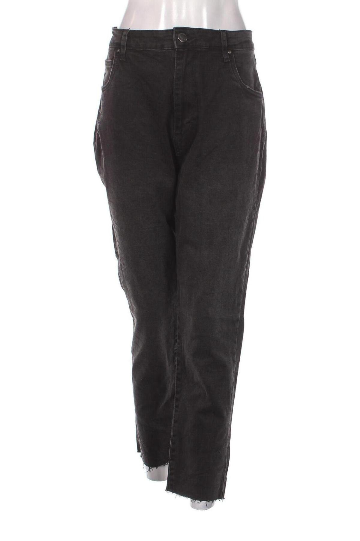 Γυναικείο Τζίν Cotton On, Μέγεθος XL, Χρώμα Μαύρο, Τιμή 14,23 €