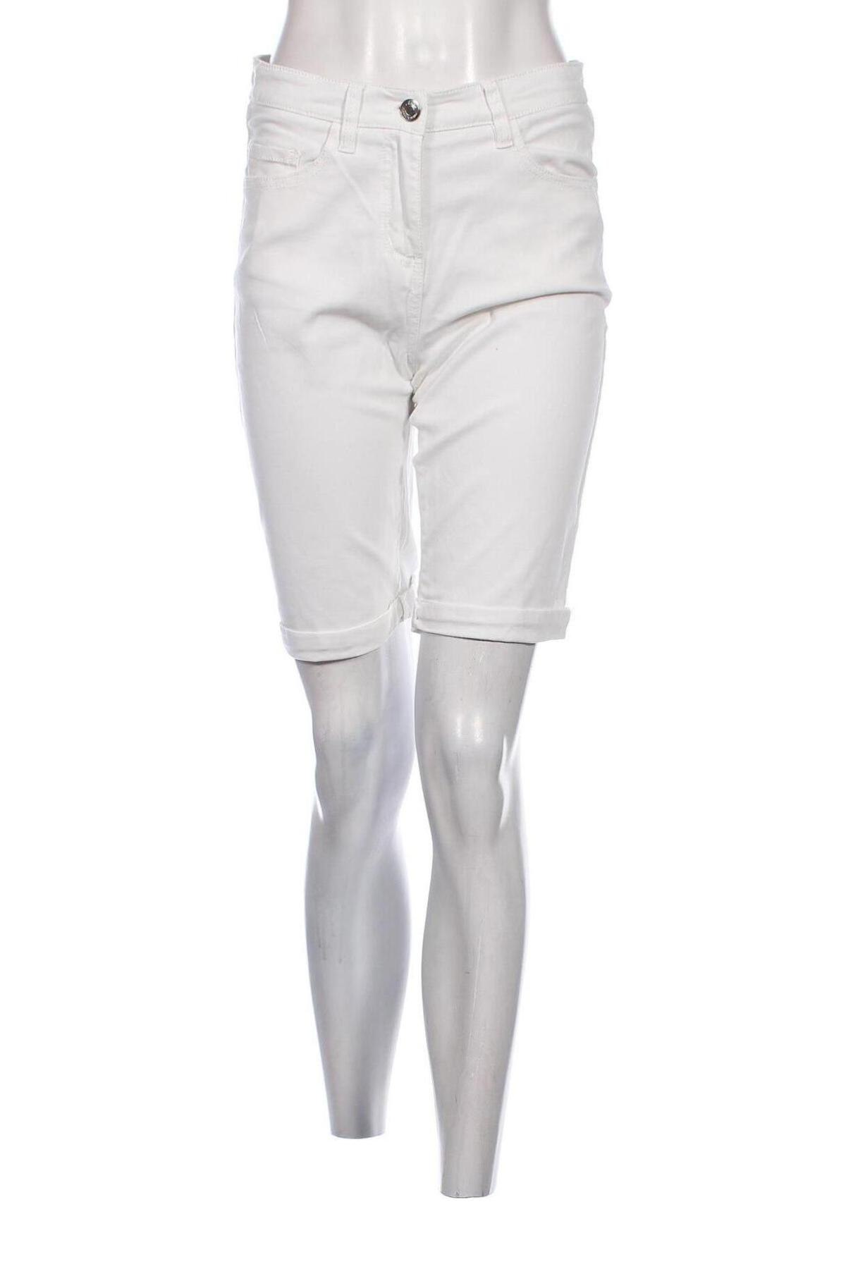 Дамски къс панталон Amisu, Размер S, Цвят Бял, Цена 19,04 лв.