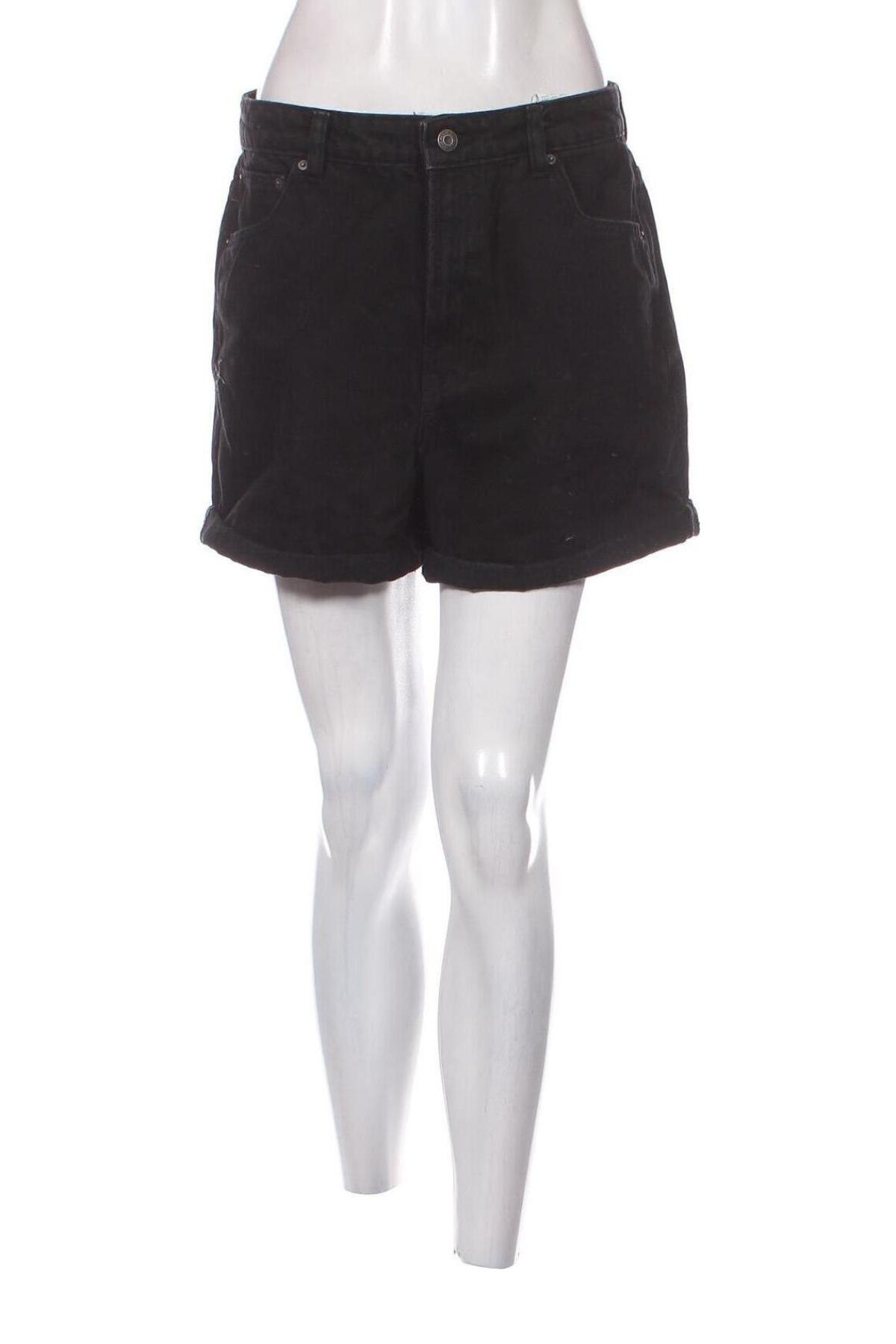 Damen Shorts Bershka, Größe M, Farbe Schwarz, Preis € 13,22