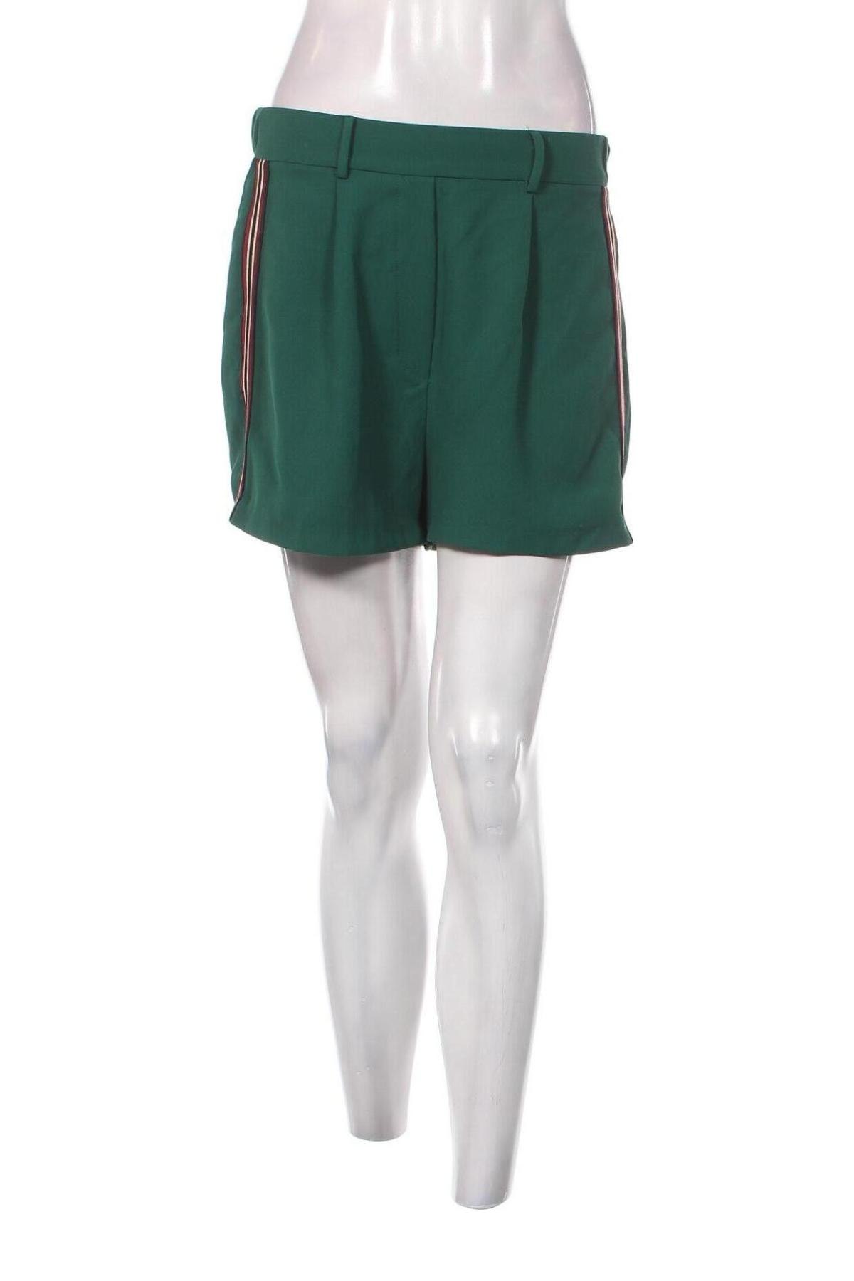 Damen Shorts Bershka, Größe S, Farbe Grün, Preis 5,02 €