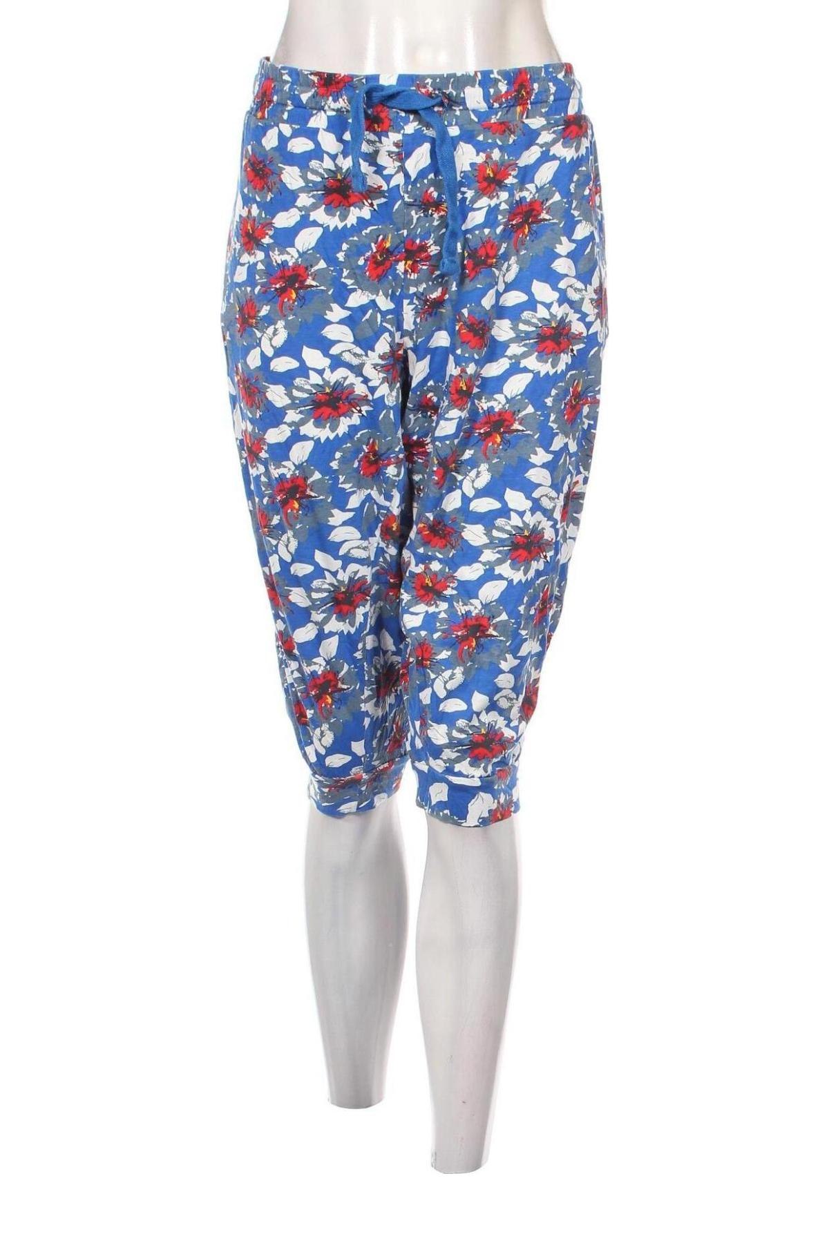 Дамски къс панталон Esmara, Размер 3XL, Цвят Многоцветен, Цена 11,40 лв.