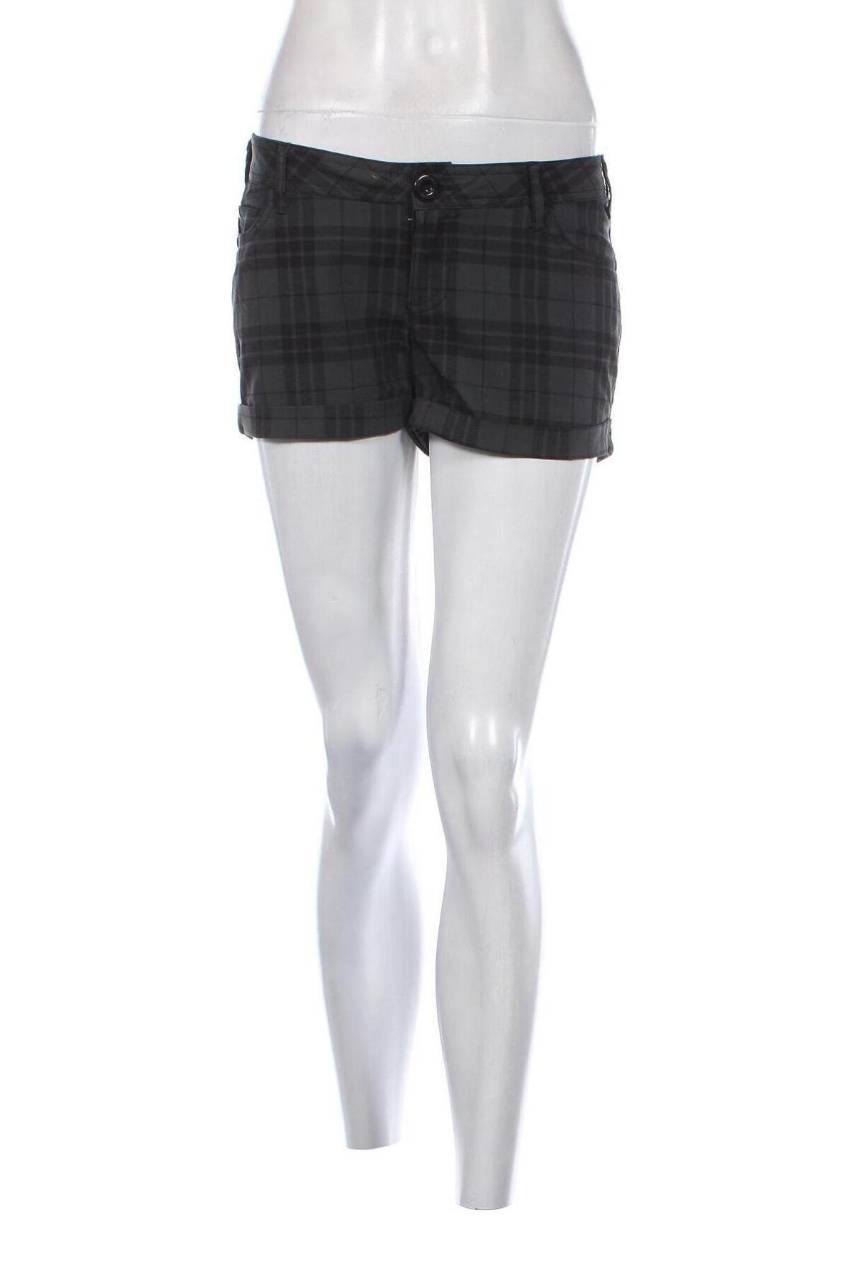 Γυναικείο κοντό παντελόνι Fishbone, Μέγεθος S, Χρώμα Πολύχρωμο, Τιμή 2,35 €