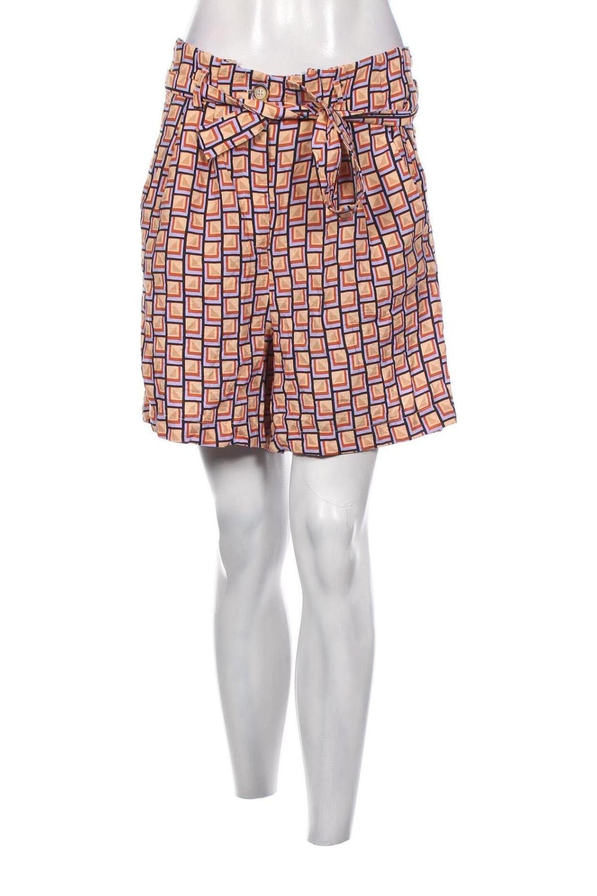 Γυναικείο κοντό παντελόνι LCW, Μέγεθος M, Χρώμα Πολύχρωμο, Τιμή 5,10 €