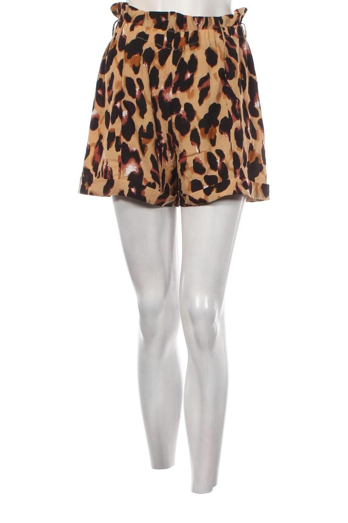 Γυναικείο κοντό παντελόνι Pretty Little Thing, Μέγεθος S, Χρώμα Πολύχρωμο, Τιμή 11,75 €