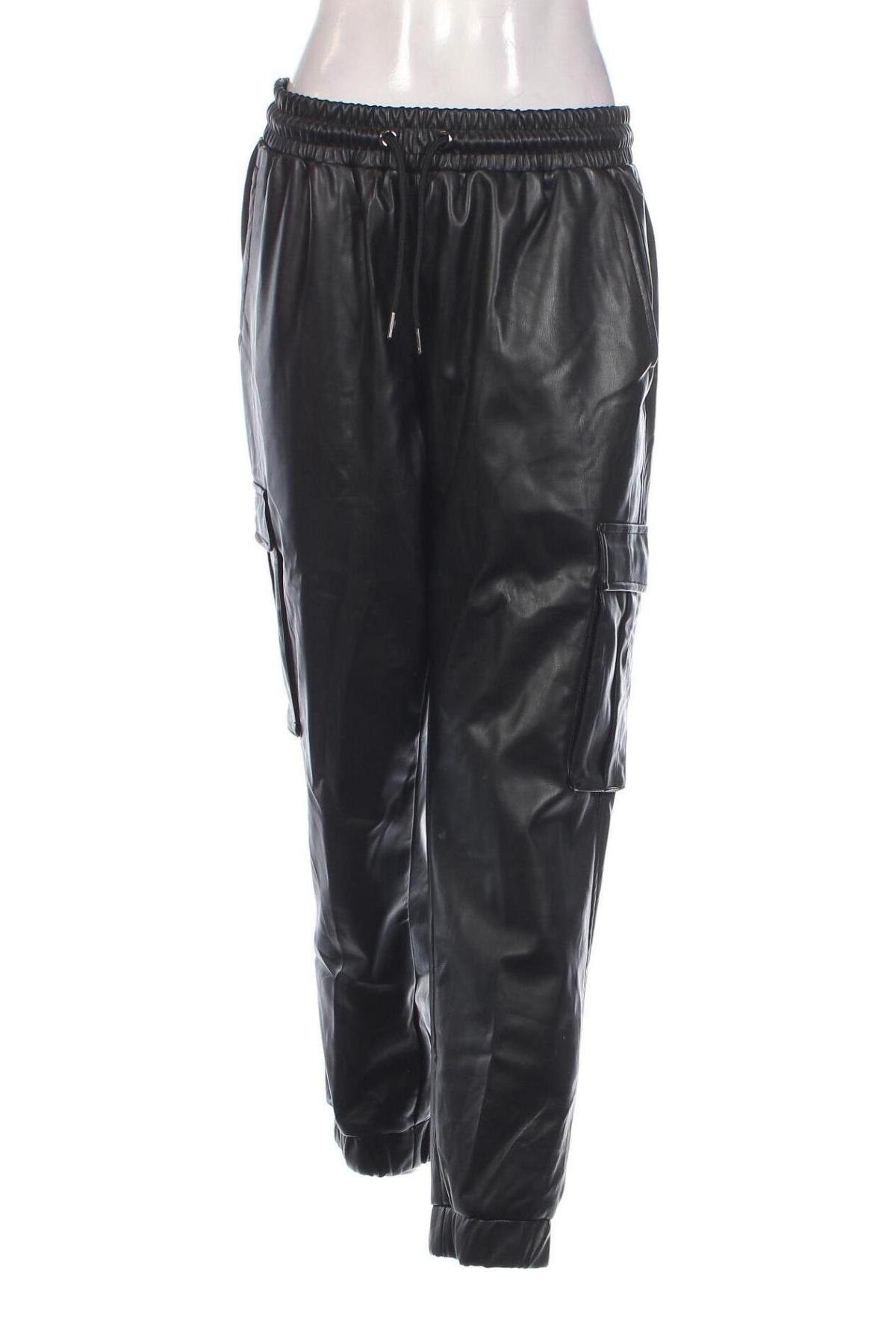 Дамски панталон Urban Classics, Размер L, Цвят Черен, Цена 26,95 лв.