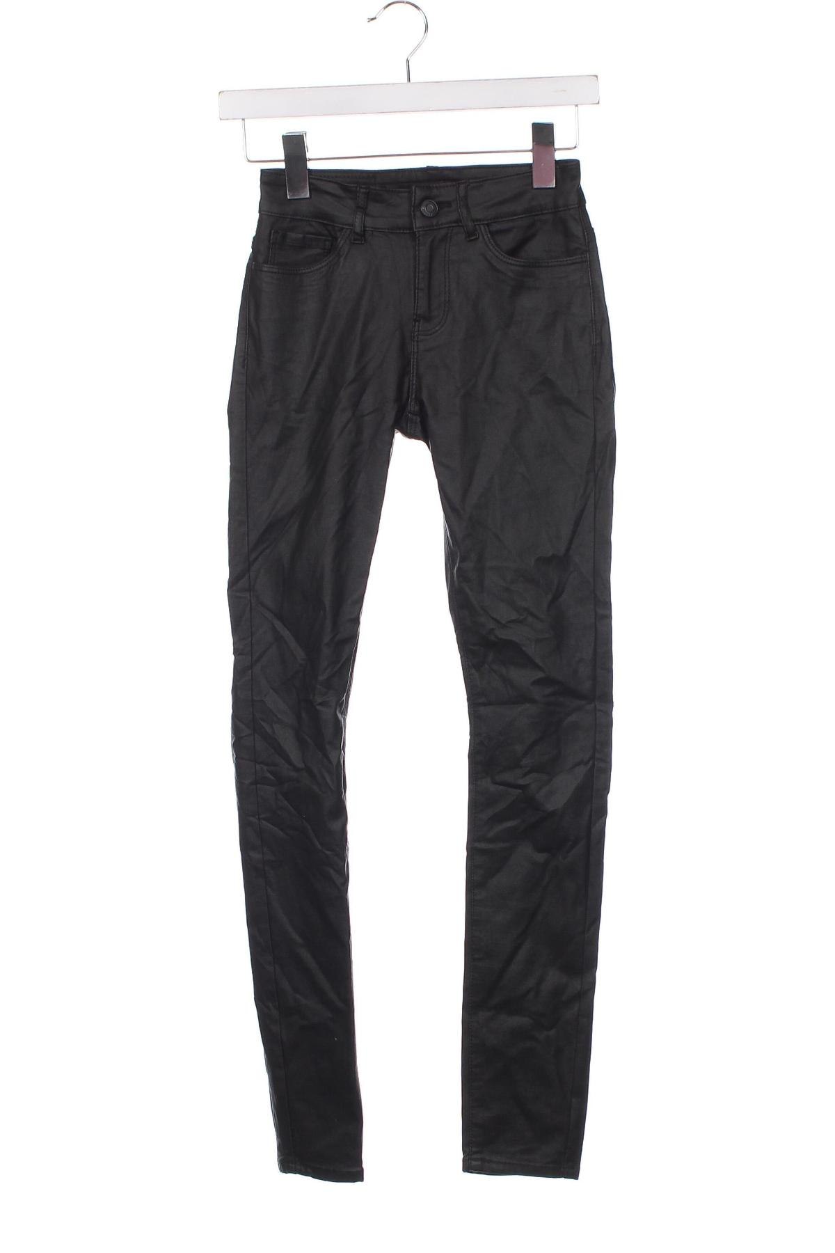Дамски панталон Vero Moda, Размер XS, Цвят Черен, Цена 7,02 лв.