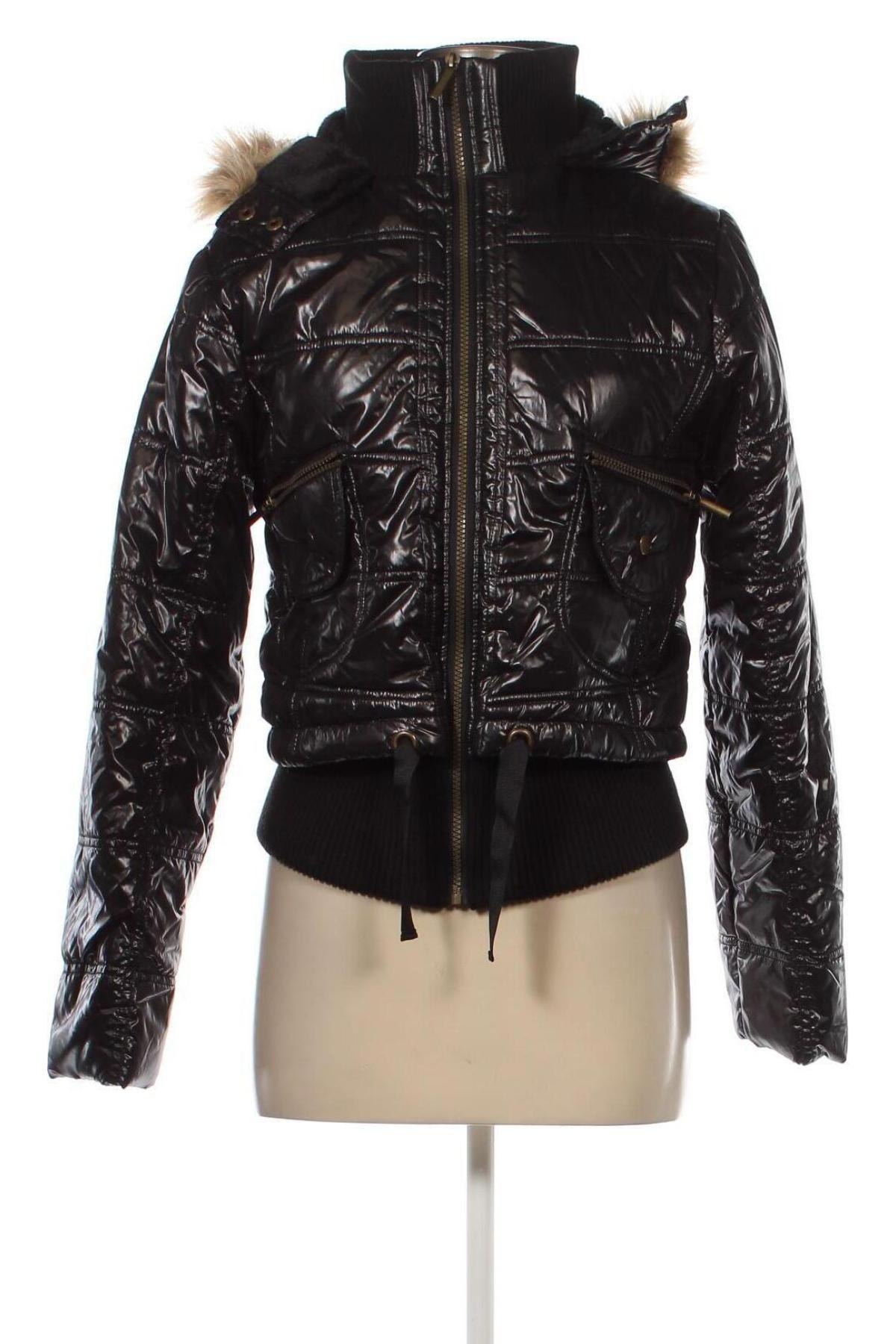 Dámska bunda , Veľkosť S, Farba Čierna, Cena  14,80 €