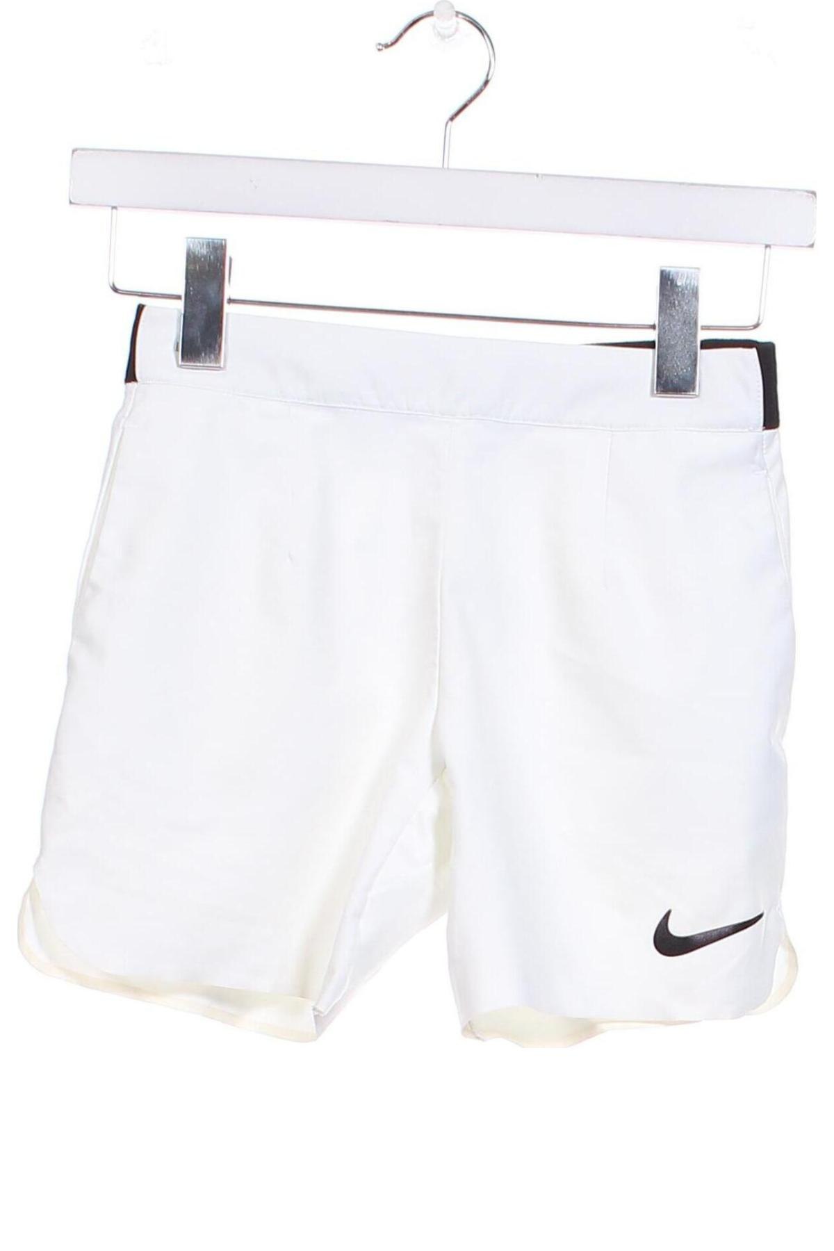 Παιδικό κοντό παντελόνι Nike, Μέγεθος 7-8y/ 128-134 εκ., Χρώμα Μαύρο, Τιμή 16,37 €