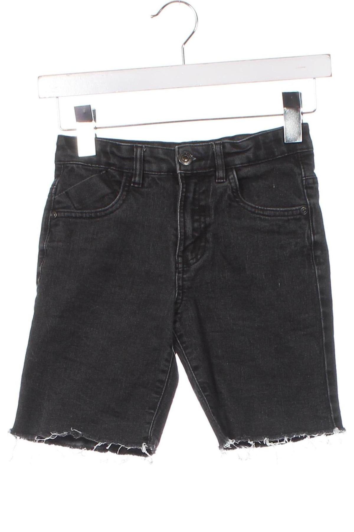 Детски къс панталон Sinsay, Размер 6-7y/ 122-128 см, Цвят Сив, Цена 7,98 лв.