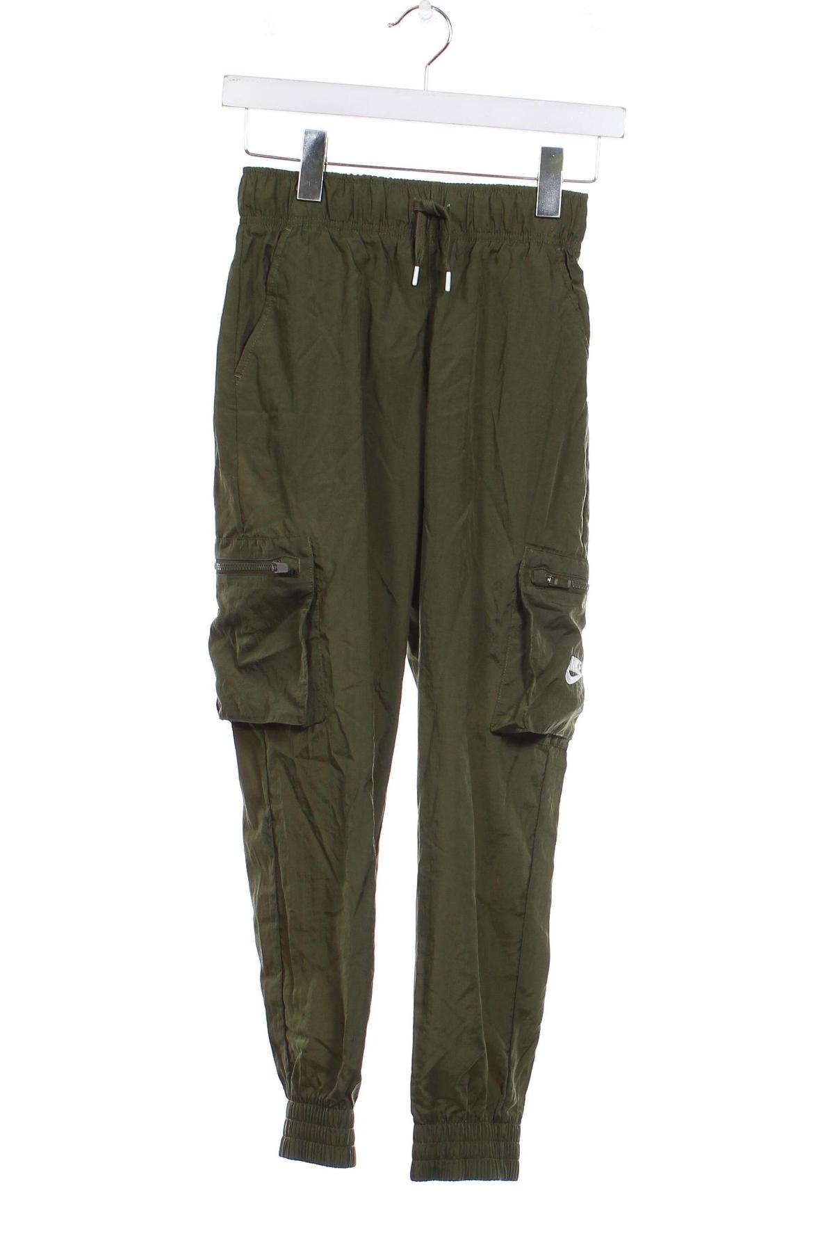 Pantaloni de trening, pentru copii Nike, Mărime 9-10y/ 140-146 cm, Culoare Verde, Preț 122,53 Lei