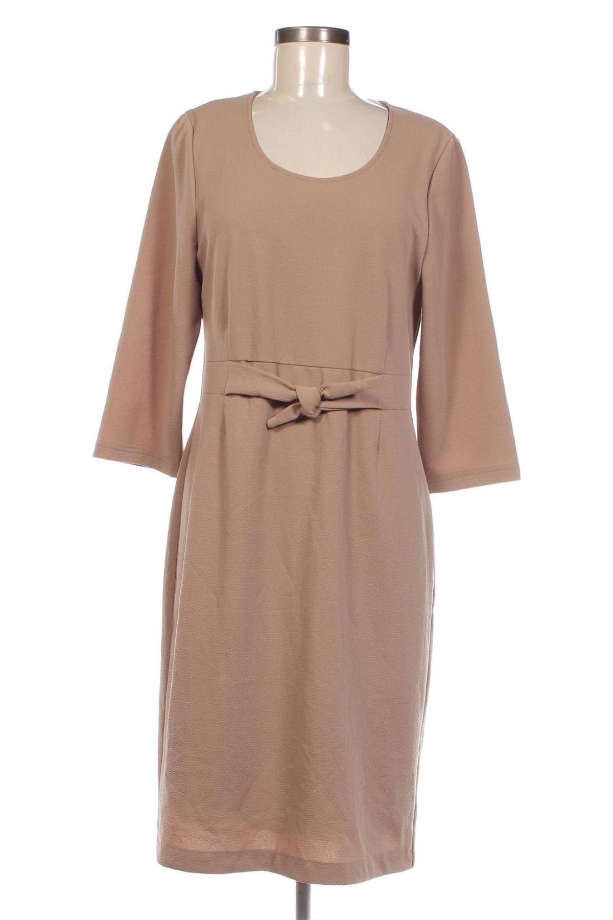 Kleid Batida, Größe XL, Farbe Beige, Preis 64,72 €