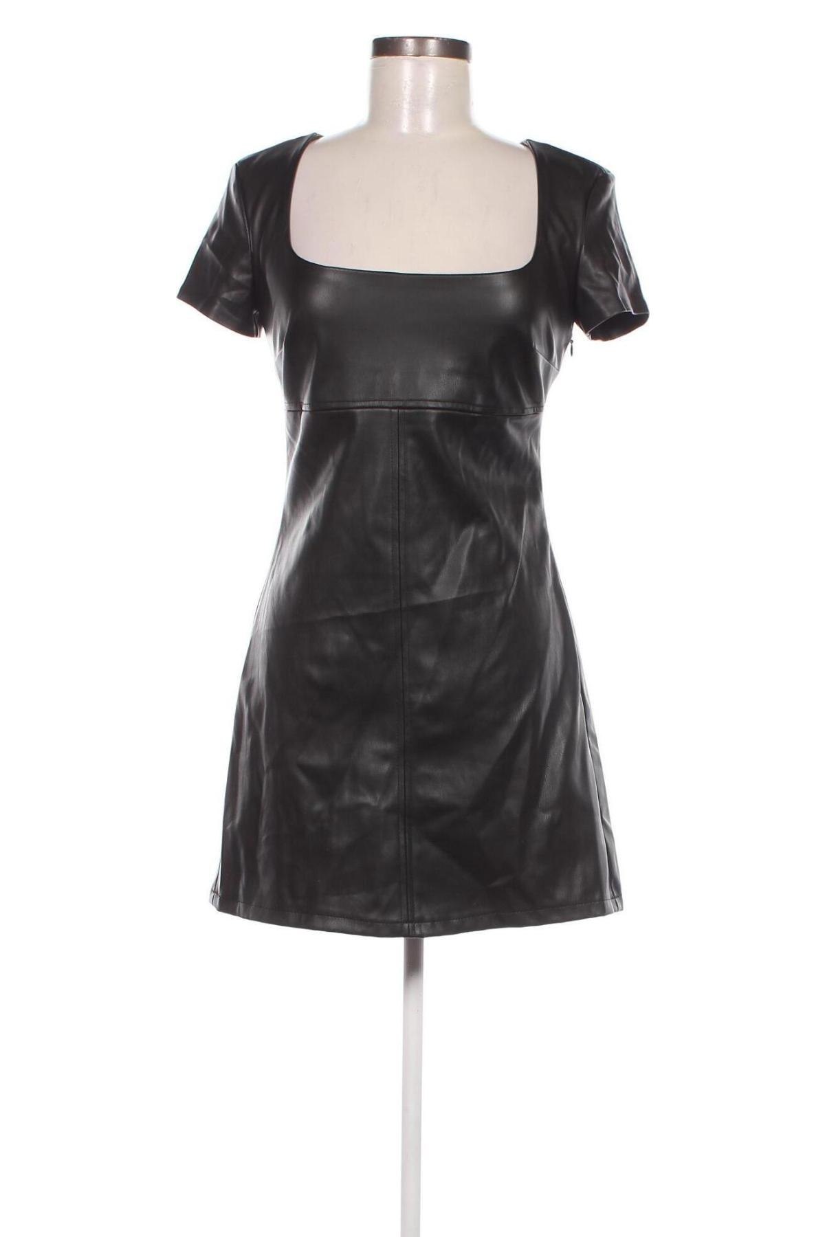 Rochie Bershka, Mărime M, Culoare Negru, Preț 42,93 Lei