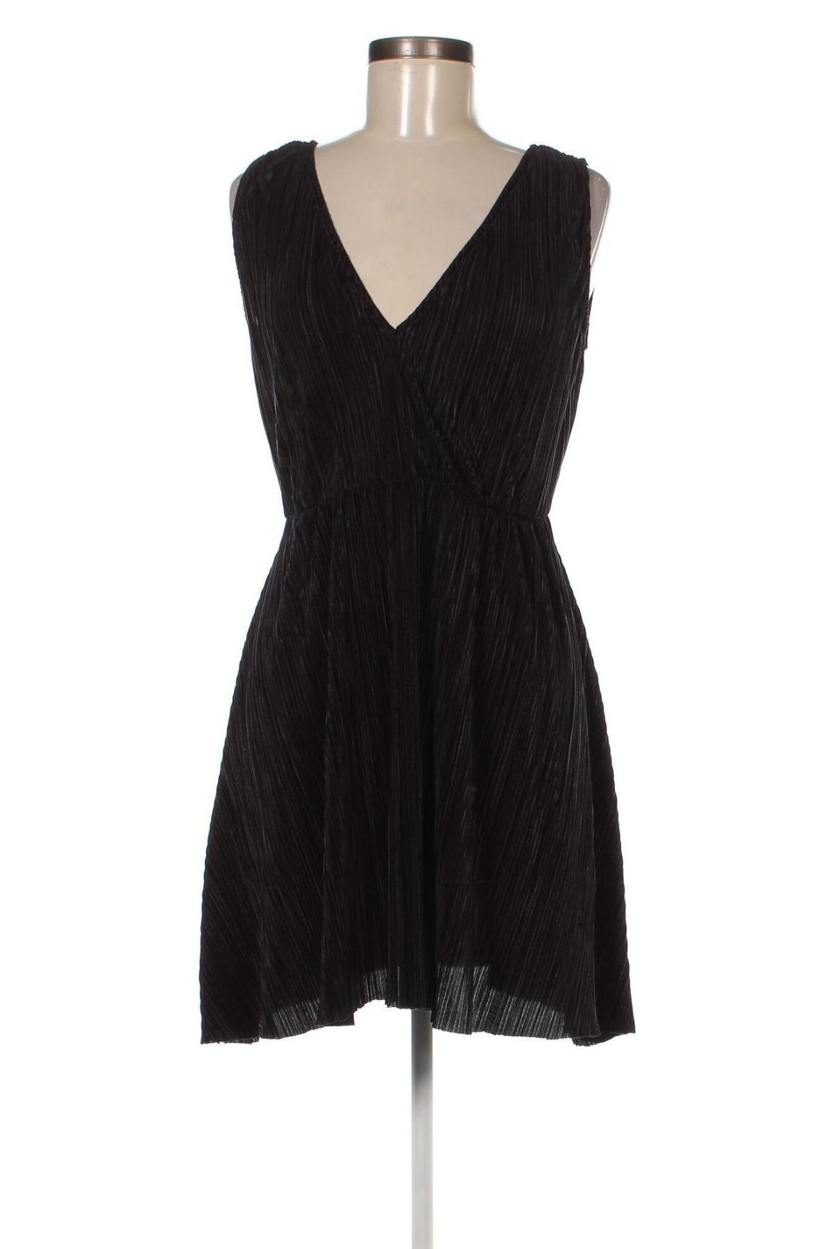 Kleid H&M Divided, Größe S, Farbe Schwarz, Preis 8,74 €