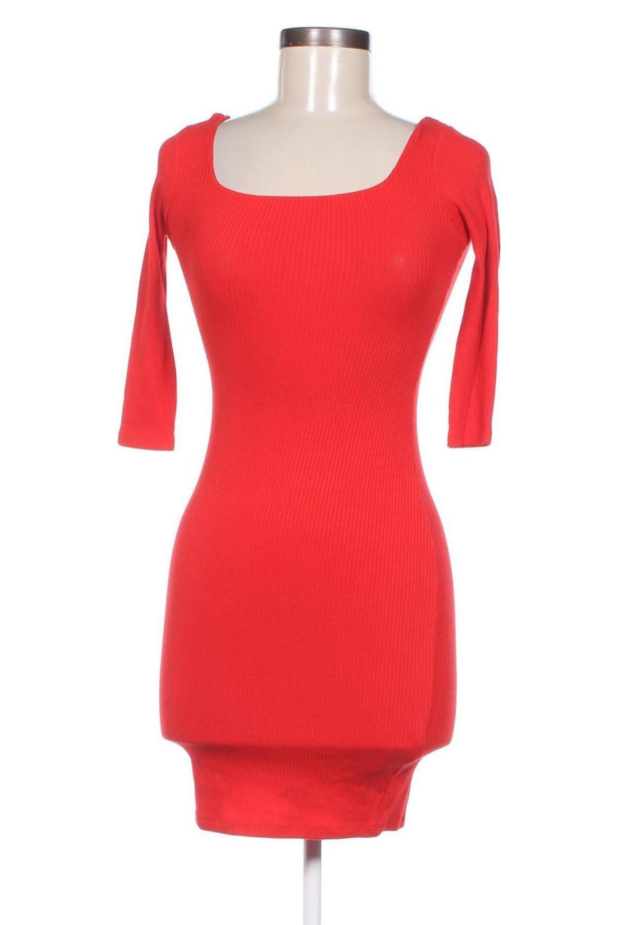 Kleid Pull&Bear, Größe S, Farbe Rot, Preis 9,00 €
