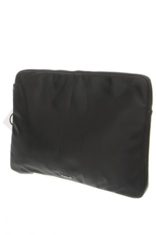 Torba na laptopa Calvin Klein, Kolor Czarny, Cena 381,99 zł