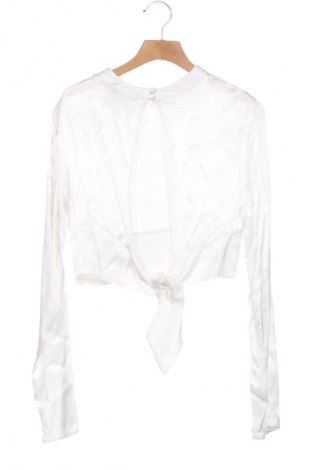 Damen Shirt Bershka, Größe XS, Farbe Weiß, Preis 9,72 €