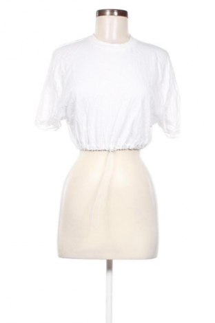 Damen Shirt Bershka, Größe S, Farbe Weiß, Preis 10,11 €