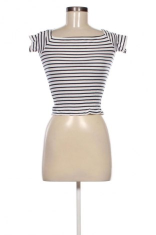 Damen Shirt H&M Divided, Größe S, Farbe Mehrfarbig, Preis 13,99 €