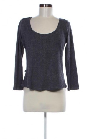 Damen Shirt Mat, Größe M, Farbe Grau, Preis 23,99 €