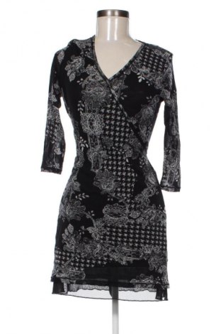 Damen Shirt Passport., Größe M, Farbe Mehrfarbig, Preis 13,99 €