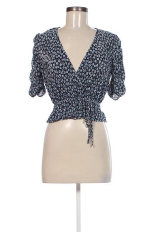 Damen Shirt Pull&Bear, Größe S, Farbe Mehrfarbig, Preis 13,99 €