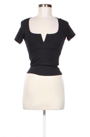 Damen Shirt Pull&Bear, Größe S, Farbe Schwarz, Preis 13,99 €