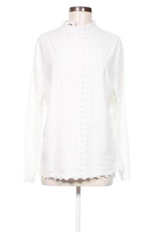 Дамска блуза SHEIN, Размер 4XL, Цвят Бял, Цена 31,99 лв.