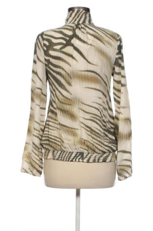 Damen Shirt Silvian Heach, Größe M, Farbe Mehrfarbig, Preis 33,99 €