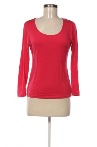 Damen Shirt Uniqlo, Größe M, Farbe Rot, Preis 23,99 €