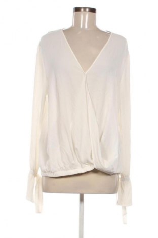 Damen Shirt United Colors Of Benetton, Größe XL, Farbe Weiß, Preis € 9,99