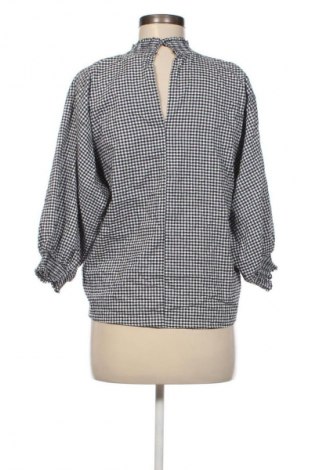 Дамска блуза Zara, Размер XL, Цвят Многоцветен, Цена 27,99 лв.