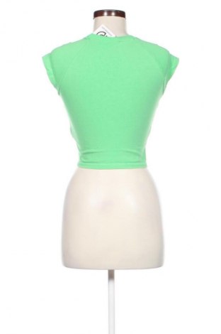 Damen T-Shirt Bershka, Größe S, Farbe Grün, Preis € 9,00