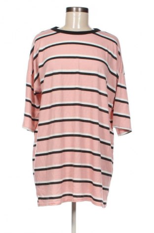 Γυναικείο t-shirt Boohoo, Μέγεθος L, Χρώμα Πολύχρωμο, Τιμή 10,99 €