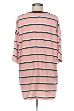 Γυναικείο t-shirt Boohoo, Μέγεθος L, Χρώμα Πολύχρωμο, Τιμή 10,99 €