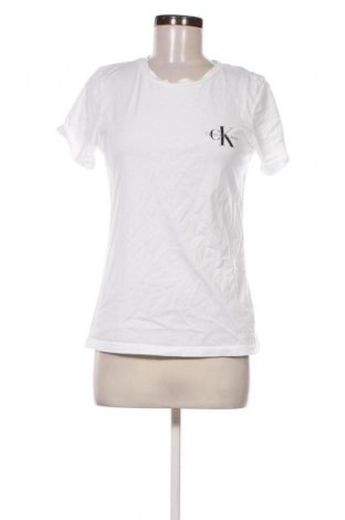 Дамска тениска Calvin Klein Jeans, Размер M, Цвят Бял, Цена 77,99 лв.