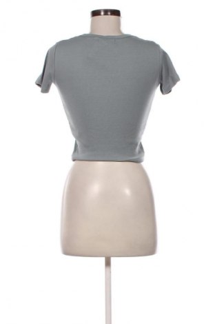 Tricou de femei Pull&Bear, Mărime M, Culoare Albastru, Preț 44,74 Lei