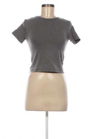 Γυναικείο t-shirt Sinsay, Μέγεθος S, Χρώμα Γκρί, Τιμή 8,70 €