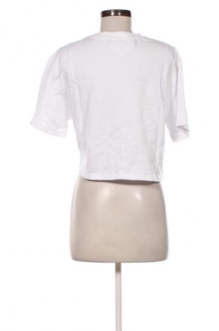 Damen T-Shirt Stradivarius, Größe M, Farbe Weiß, Preis 8,70 €