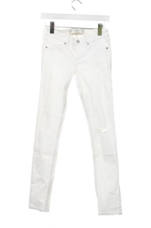 Γυναικείο Τζίν Abercrombie & Fitch, Μέγεθος XS, Χρώμα Λευκό, Τιμή 21,58 €