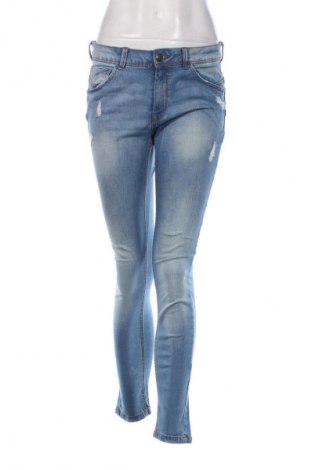 Damskie jeansy Bershka, Rozmiar M, Kolor Niebieski, Cena 67,41 zł