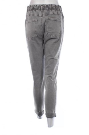 Női farmernadrág Bershka, Méret M, Szín Szürke, Ár 5 767 Ft