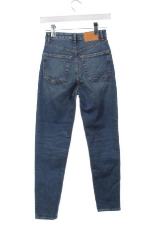 Női farmernadrág Bershka, Méret XXS, Szín Kék, Ár 5 767 Ft
