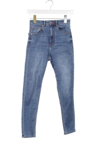 Női farmernadrág Bershka, Méret XS, Szín Kék, Ár 5 865 Ft