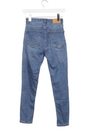 Női farmernadrág Bershka, Méret XS, Szín Kék, Ár 5 865 Ft