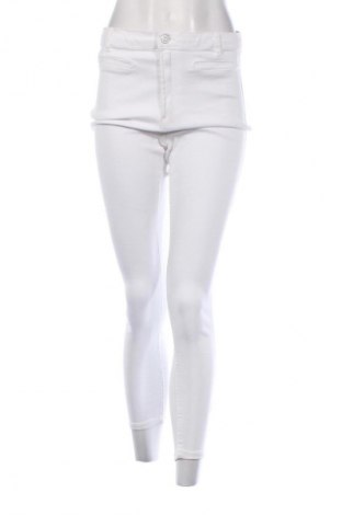 Damen Jeans Bershka, Größe M, Farbe Weiß, Preis € 15,36
